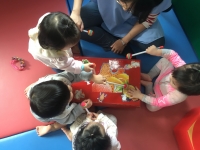 牧恩中途之家-嬰幼兒音樂治療  打擊小樂手